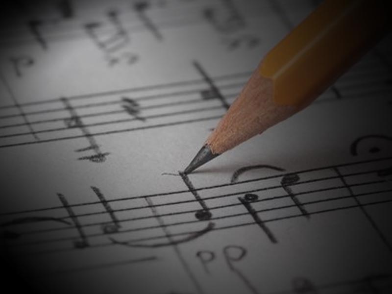 Estudar Teoria Musical para um guitarrista é importante?